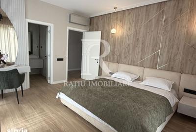 Casă cu 8 camere cu Teren 1100 Mp în Sânmartin - 2