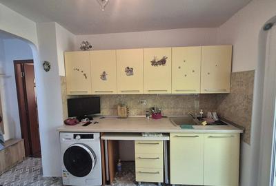 Apartament cu 2 camere decomandat în Micro III - 3