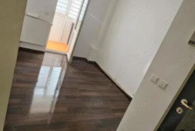 Apartament cu 3 camere semidecomandat în Crișan - 10