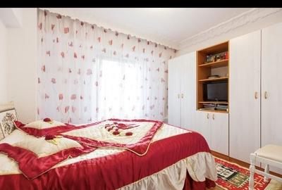Apartament cu 3 camere în Sat Vacanță - 1