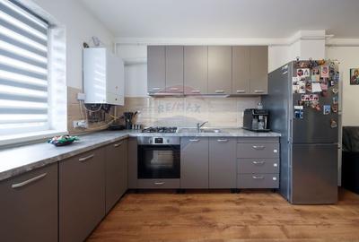 Apartament cu 2 camere, mobilat în Central