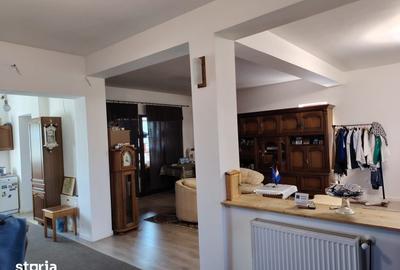 Casă cu 5 camere cu Teren 570 Mp în Ghercești - 14