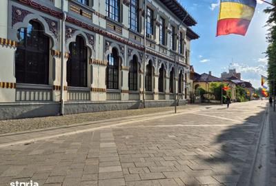 Spațiu comercial, de 330 mp, în Central