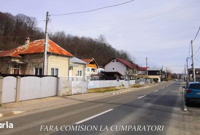 Casă cu 3 camere cu Teren 2013 Mp în Central