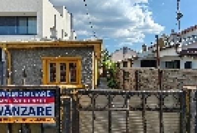 Casă cu 5 camere cu Teren 337 Mp în Central - 3