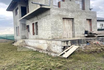 Casă cu 5 camere cu Teren 458 Mp în Românești - 7