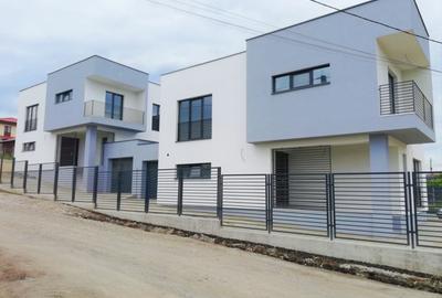 Casă cu 4 camere cu Teren 133 Mp în Iris