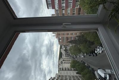 Apartament cu 4 camere decomandat în Tudor