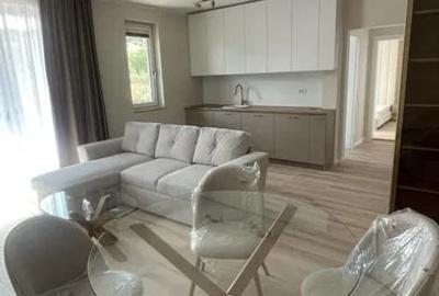 Apartament cu 2 camere semidecomandat, mobilat în Florești
