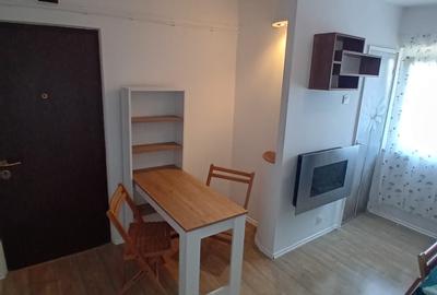 Garsonieră decomandată în Central - 7