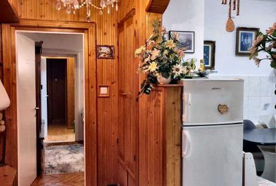Apartament cu 3 camere semidecomandat în Nufărul - 2