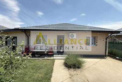 Casă individuală cu 3 camere cu Canalizare în Berceni