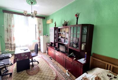 Garsonieră semidecomandată în Universitate