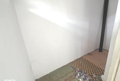 Apartament cu 2 camere semidecomandat în Aradului