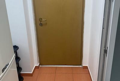 Apartament cu 2 camere nedecomandat în Central