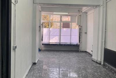 Spațiu comercial, de 51 mp, în Central