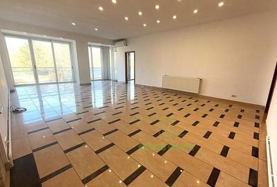 Apartament cu 5 camere semidecomandat în Primăverii - 1