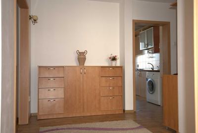 Apartament cu 3 camere decomandat în Central - 2