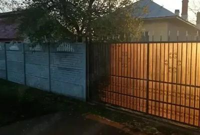 Casă cu 6 camere cu Teren 2200 Mp în Jilavele - 9