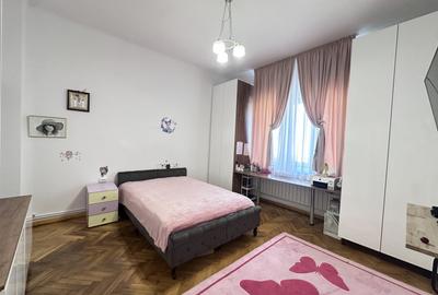 Casă individuală cu 12 camere cu Canalizare în Parcul Carol - 7