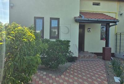 Duplex cu 5 camere cu Canalizare în Moșnița Nouă - 2