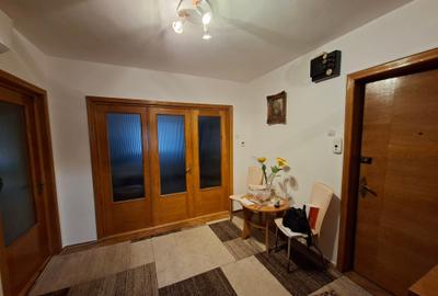 Apartament cu 3 camere în Central - 3