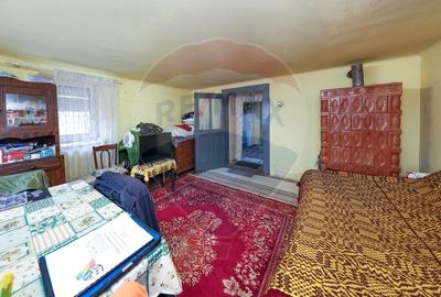 Casă cu 5 camere cu Teren 396 Mp în Ungra - 8