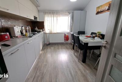 Apartament cu 2 camere decomandat în Km 5 - 2