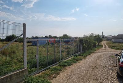 Teren de 3417 mp, în Poiana