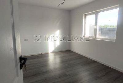 Casă cu 3 camere în Ciurbești - 2