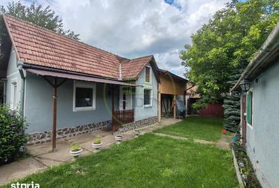 Casă cu 4 camere cu Teren 1400 Mp în Central