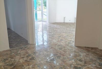 Spațiu comercial, de 55 mp, în Soarelui