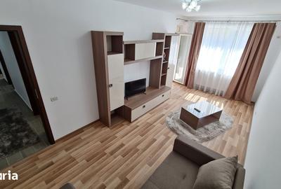 Apartament cu 3 camere decomandat în Metalurgiei