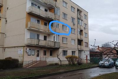 Garsonieră decomandată în Central