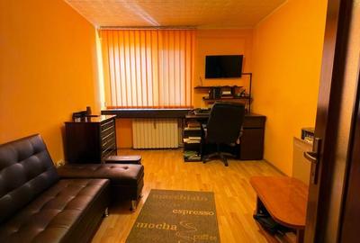 Apartament cu 3 camere în Țiglina 2