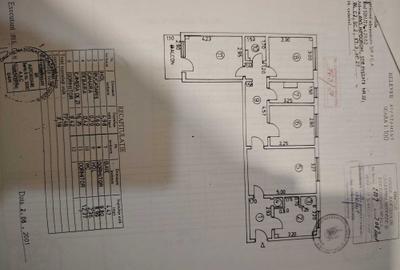 Apartament cu 4 camere semidecomandat în Hipodrom