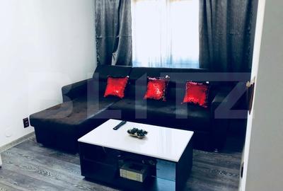 Apartament cu 3 camere decomandat, mobilat în Rovine