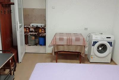 Garsonieră decomandată în Micro 19 - 3