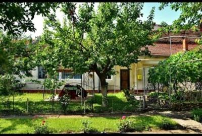 Casă cu 4 camere cu Teren 260 Mp în Central