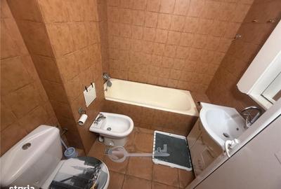 Apartament cu 2 camere decomandat în Metalurgie