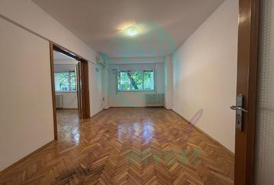 Apartament cu 4 camere decomandat în Decebal