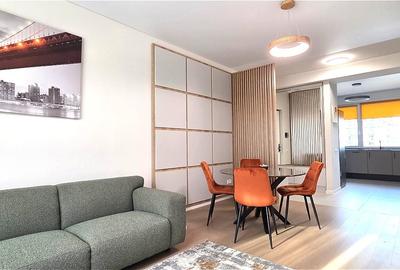 Apartament cu 3 camere semidecomandat, mobilat în Pipera