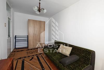 Apartament cu 2 camere semidecomandat în Lipovei