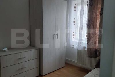Apartament cu 2 camere, mobilat în Micro 12