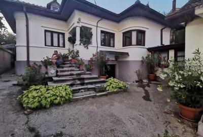 Casă cu Teren 1300 Mp în Goranu - 4