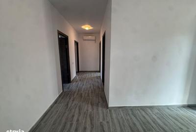 Casă cu 4 camere în Central - 9