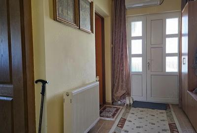 Casă cu 2 camere cu Teren 368 Mp în Central