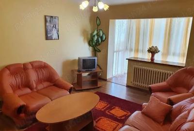 Apartament cu 3 camere semidecomandat în Dacia - 1