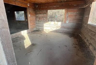 Casă cu 6 camere cu Teren 540 Mp în Săcel