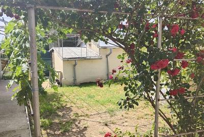 Casă cu Teren 790 Mp în Central